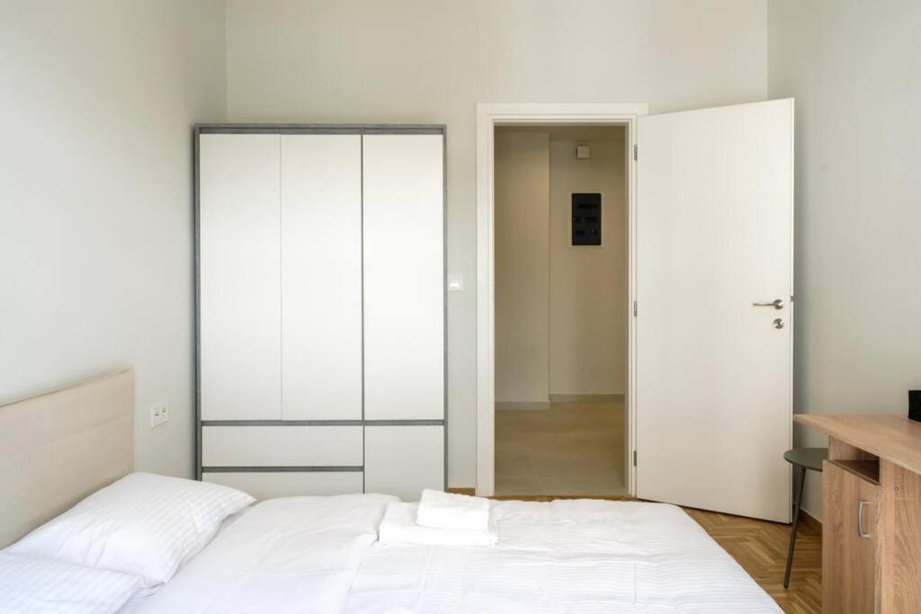 Апартаменти Modern Pangrati Flat! Афіни Екстер'єр фото